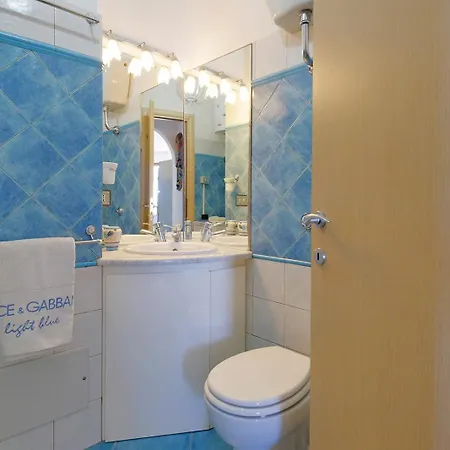 Rosy Terrazza Sul Mare By Teuladaapartments Apartamento