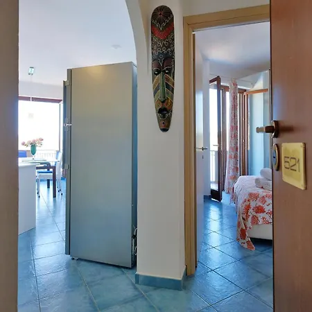 Apartamento Rosy Terrazza Sul Mare By Teuladaapartments