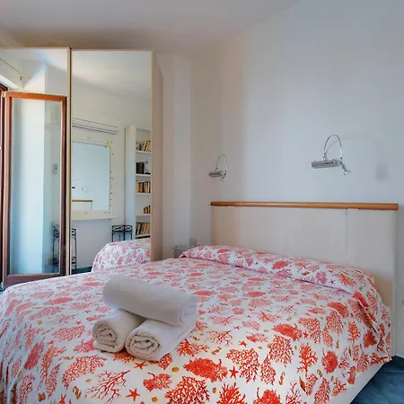 Apartamento Rosy Terrazza Sul Mare By Teuladaapartments *