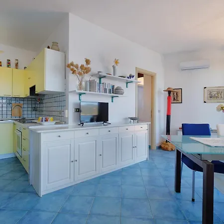 Rosy Terrazza Sul Mare Apartment